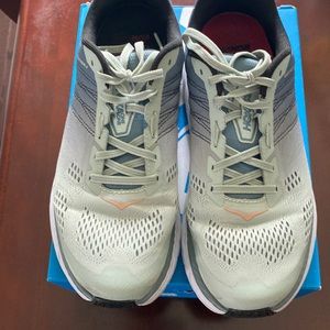 Hoka One One wide shoes
